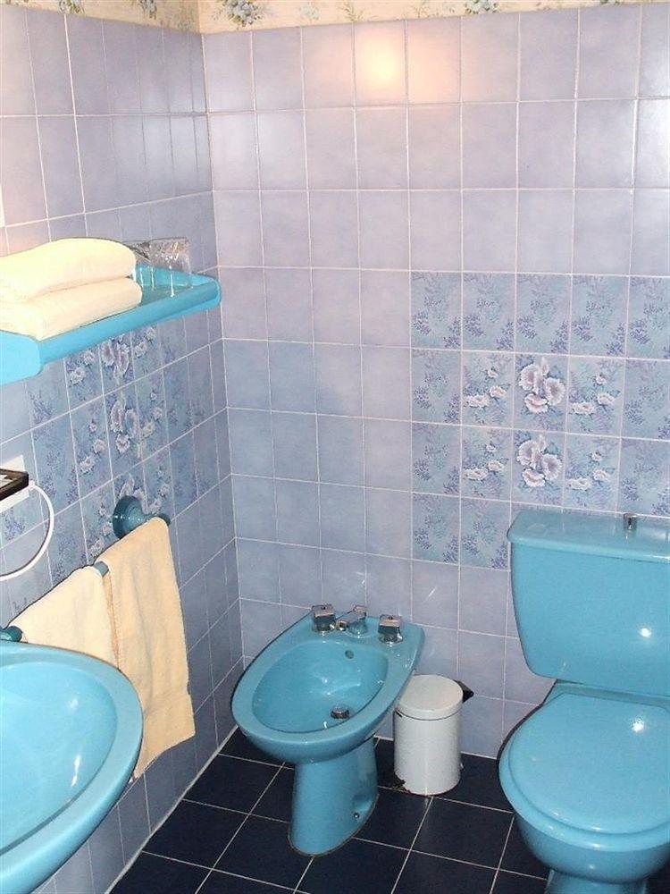 Logis Le Prieure Hotell Locronan Exteriör bild